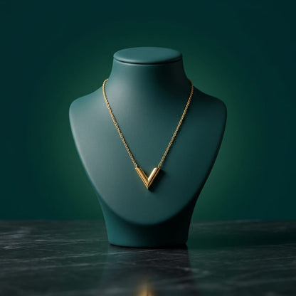 18K GOLD PLATED V STYLE PENDANT